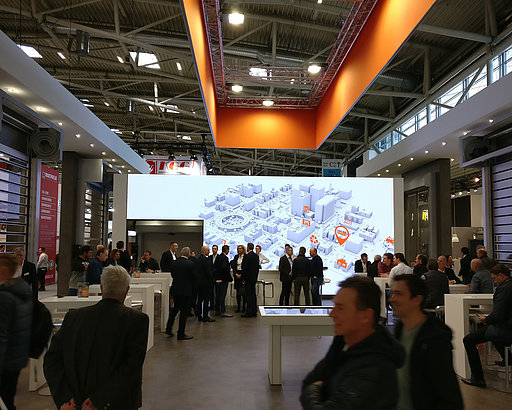 Mulser presenta i suoi protoni